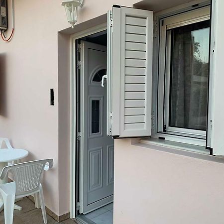 Gardenia Rooms Iraklion Buitenkant foto