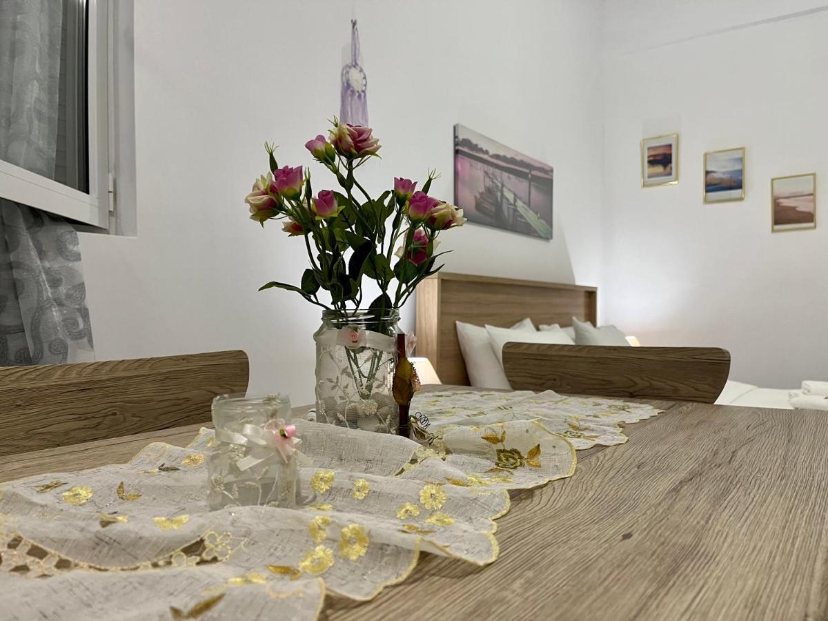 Gardenia Rooms Iraklion Buitenkant foto