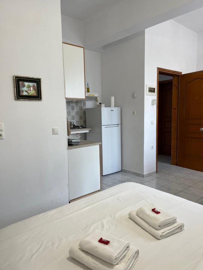 Gardenia Rooms Iraklion Buitenkant foto