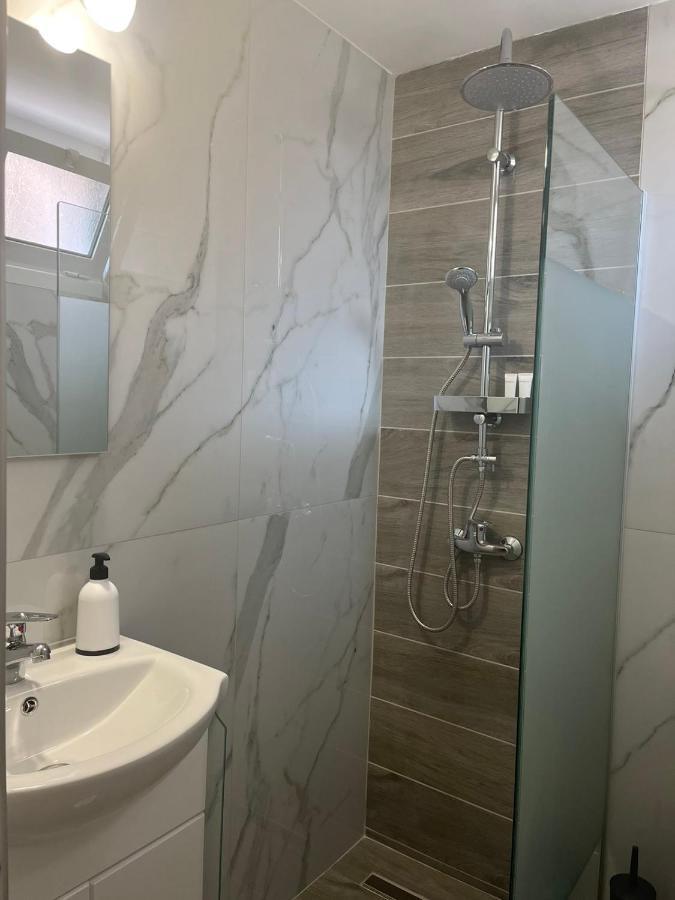 Gardenia Rooms Iraklion Buitenkant foto